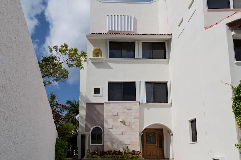 CASA REAL- Increíble villa sobre la laguna by CASA PARAISO Cancún Exterior foto